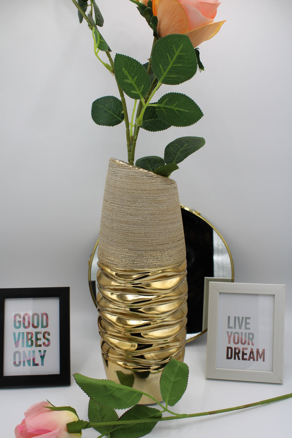 Vase rond moderne "or/crème"