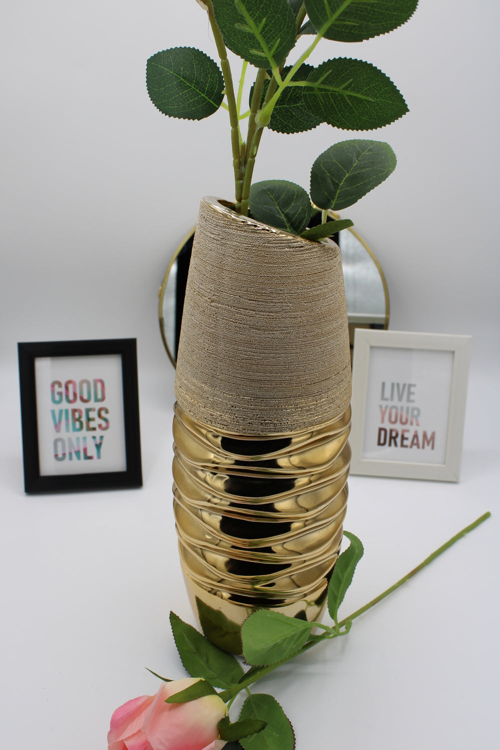 Vase rond moderne "or/crème"