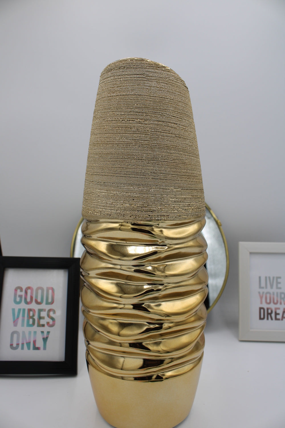 Vase rond moderne "or/crème"